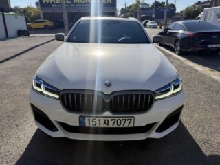 5시리즈 (G30) M550i xDrive